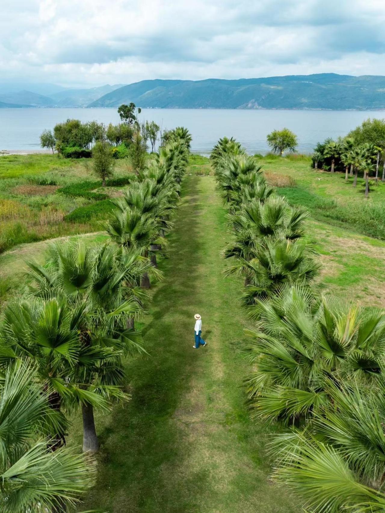 Dali Nest Secret Garden Lake View Inn Екстериор снимка