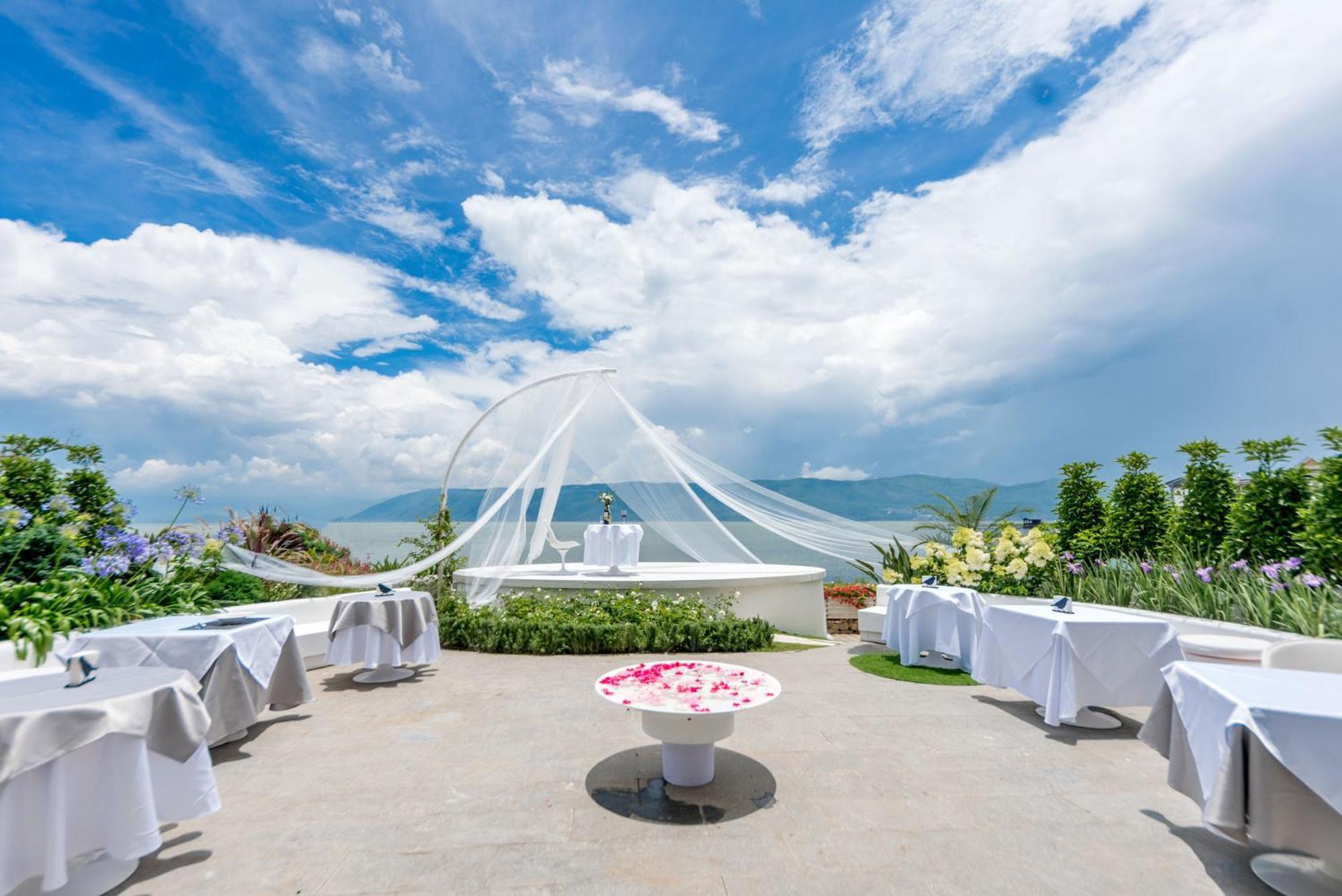 Dali Nest Secret Garden Lake View Inn Екстериор снимка